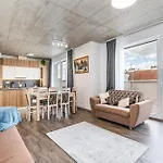 Perla Hradce 401 Lägenhet *