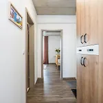Perla Hradce 401 Lägenhet *