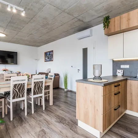 Perla Hradce 401 Lägenhet Hradec Králové